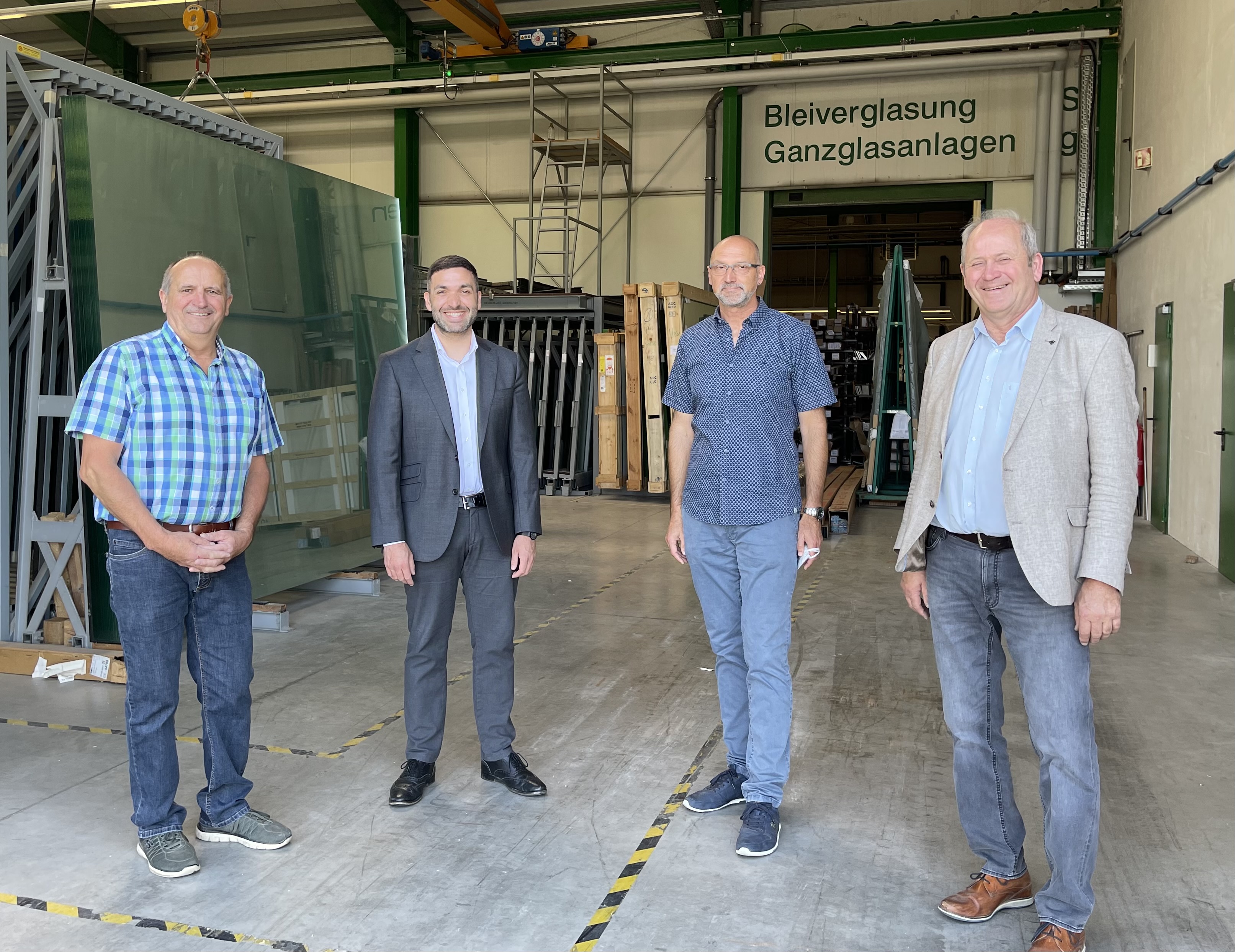 Konstantin Kuhle und Hermann Grupe besuchen Sollingglas in Derental