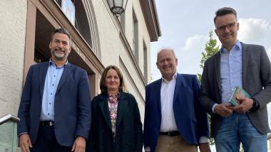 Belke Besuch Grascha, Grupe